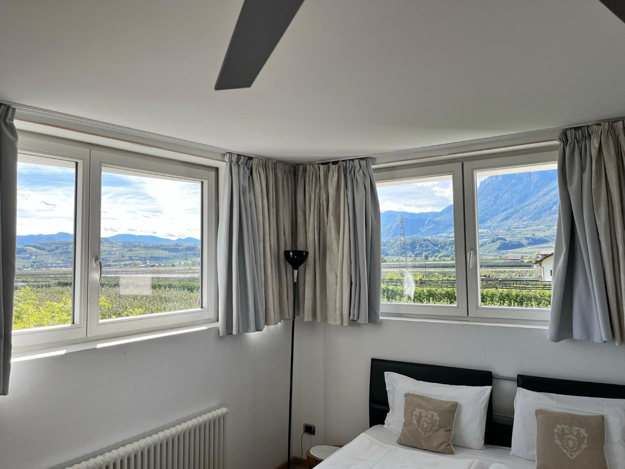 B&B Mele D'Oro โบลซาโน ภายนอก รูปภาพ